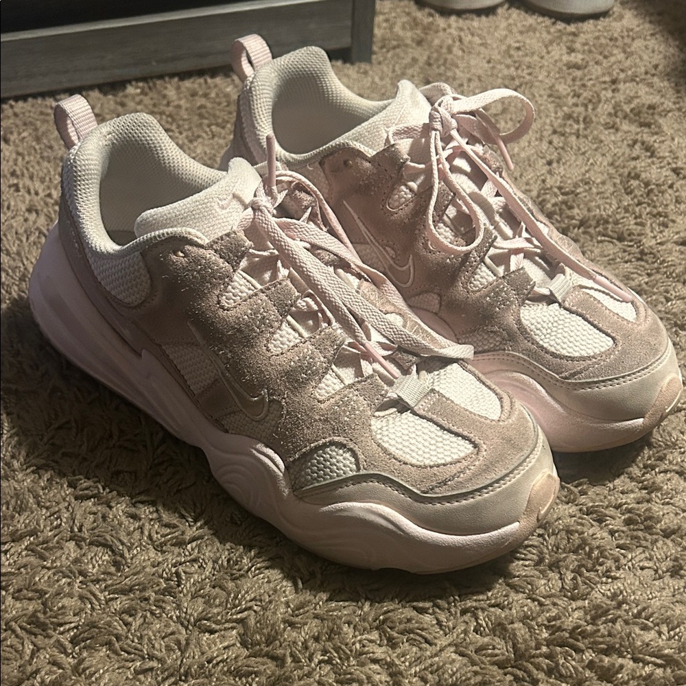 Nike Women's Blush Pink Chunky Trainer